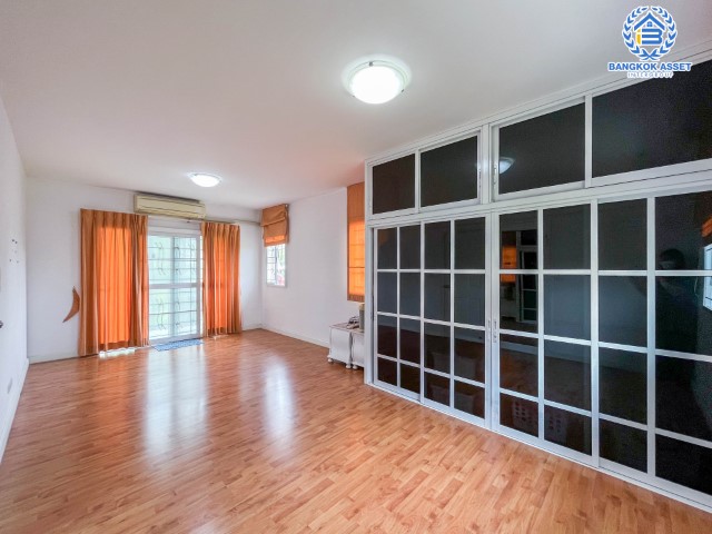 *****บ้านเดี่ยวมือสองย่านปทุมธานี ม.พฤกษาวิลเลจ30 เดอะซีซั่น แจ้งวัฒนะ-ราชพฤกษ์ หลังมุม! เนื้อที่กว้างขวางเกือบ 61 ตร.ว. ฟังก์ชัน 3 ห้องนอน 2 ห้องน้ำ 2 ที่จอดรถ บนทำเลยอดเยี่ยม เชื่อมต่อถ.345, ถ.ชัยพฤกษ์, ถ.แจ้งวัฒนะ ใกล้เมืองทองธานี และทางด่วน "แจ้งวัฒนะ" จองเลย!